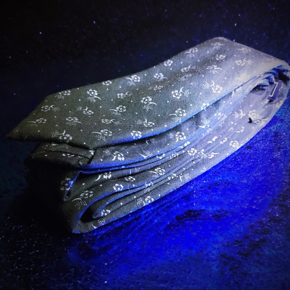 Tie Bar brand neck tie - Picture 13 of 13